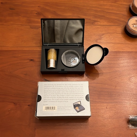 NWOT Bare Escentuals & Bare Minerals Makeup & Brushes 33 pieces - Picture 6 of 9